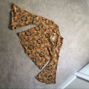 NWT PPLA CLOTHING IRIS WOVEN TOP WITH LONG BELL SLEEVES